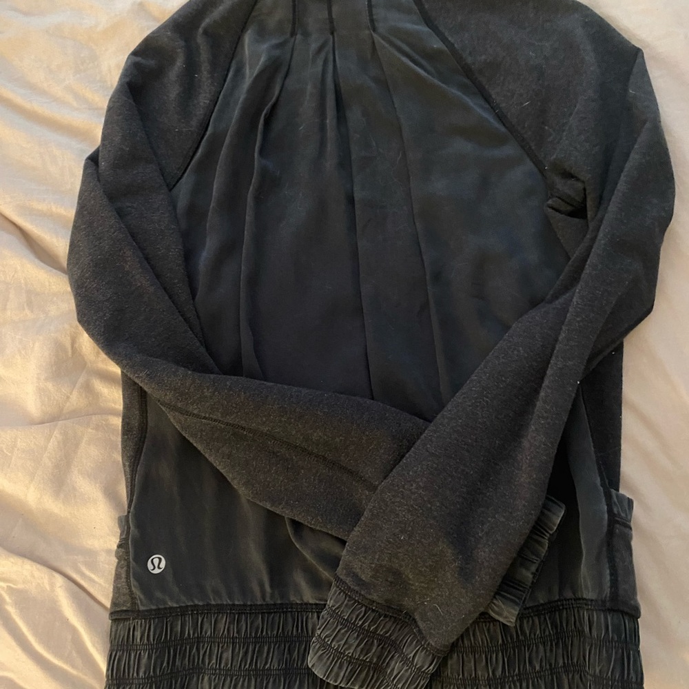 Lululemon jacket - Picture 2 of 2